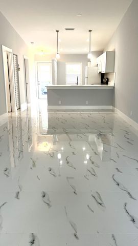 8743 Rheims Road B, Boca Raton, FL 33496