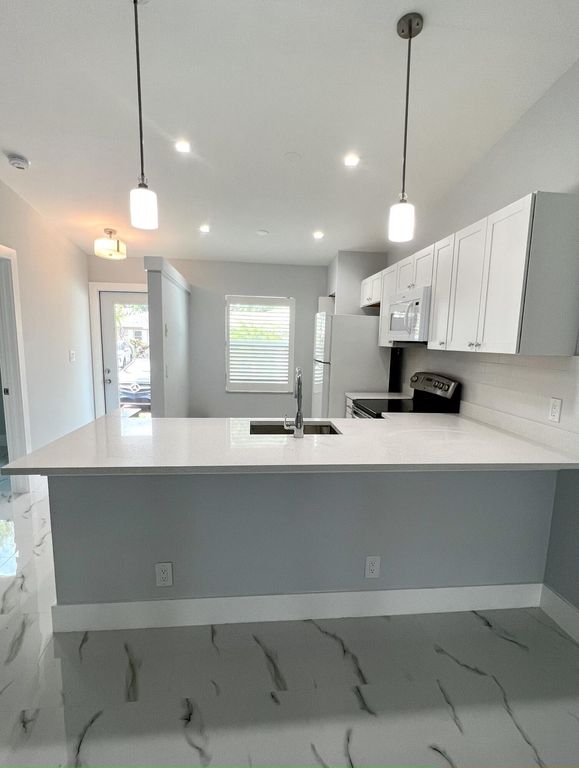 8743 Rheims Road B, Boca Raton, FL 33496