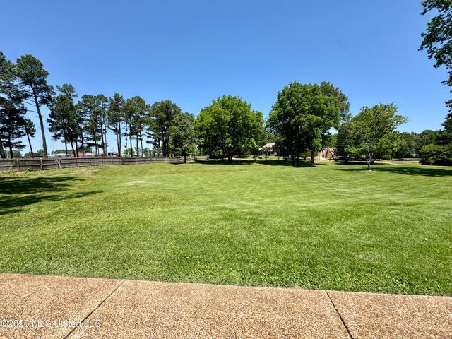 3579 Liscott Road, Southaven, MS 38672