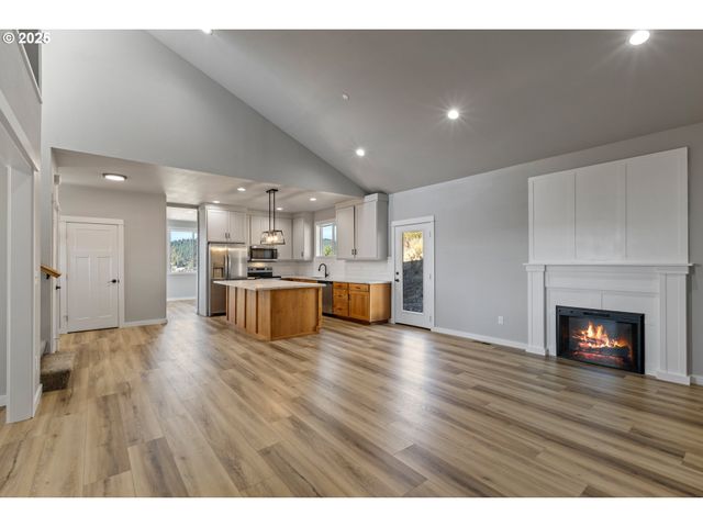 664 BROOKS Loop, Sutherlin, OR 97479