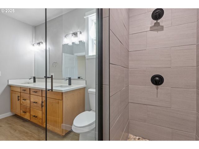 664 BROOKS Loop, Sutherlin, OR 97479