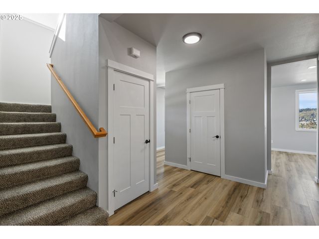 664 BROOKS Loop, Sutherlin, OR 97479