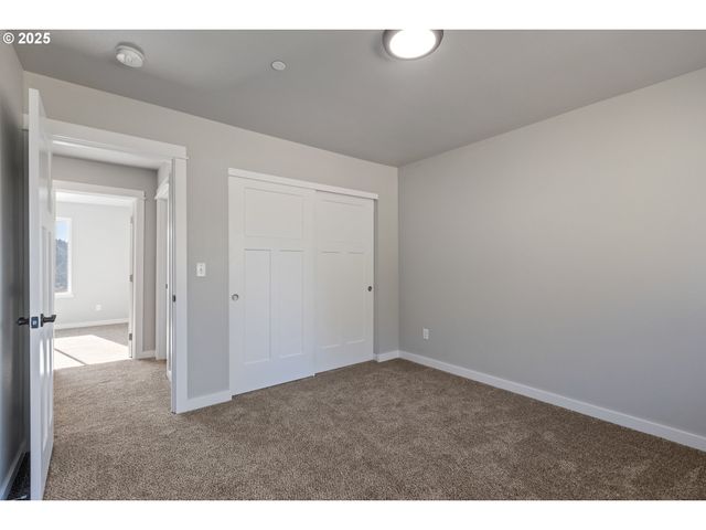 664 BROOKS Loop, Sutherlin, OR 97479