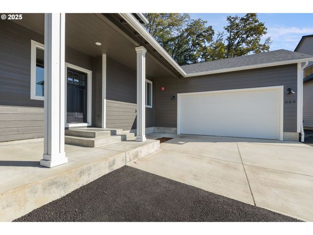 664 BROOKS Loop, Sutherlin, OR 97479