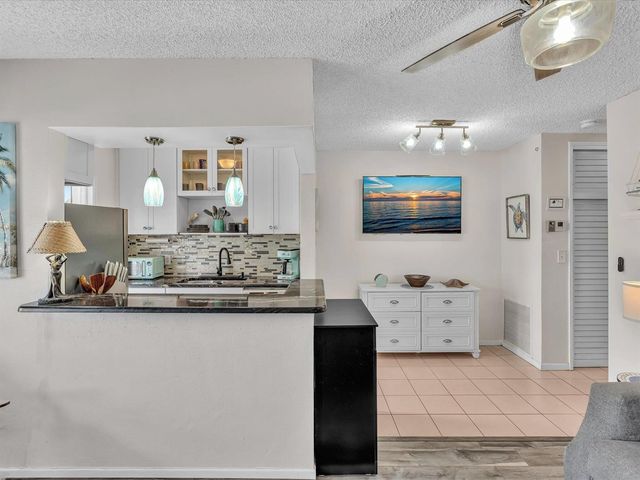 3232 Canal Drive 19, Pompano Beach, FL 33062