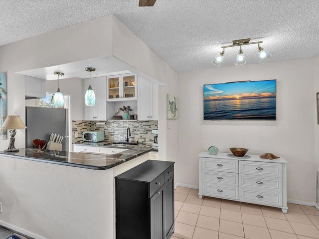 3232 Canal Drive 19, Pompano Beach, FL 33062