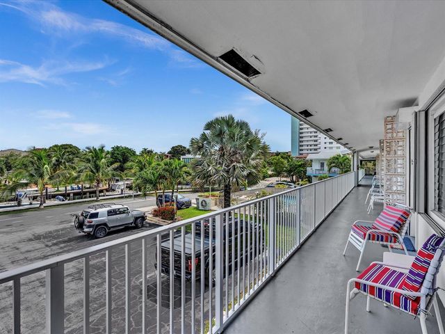 3232 Canal Drive 19, Pompano Beach, FL 33062