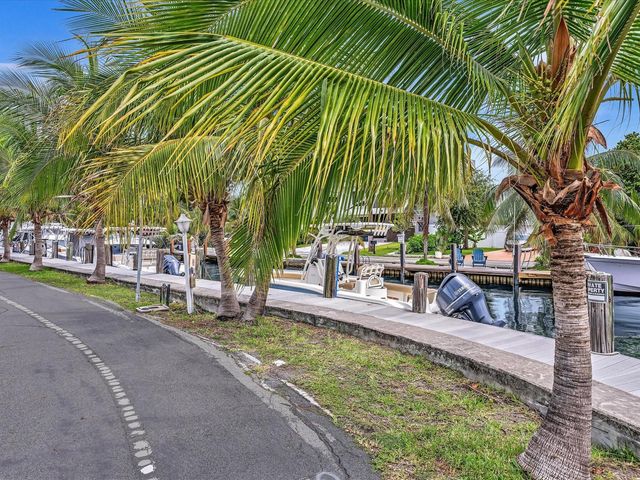 3232 Canal Drive 19, Pompano Beach, FL 33062