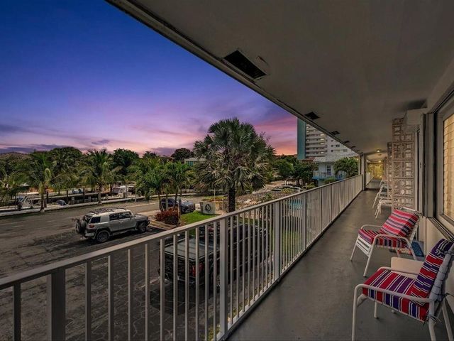 3232 Canal Drive 19, Pompano Beach, FL 33062