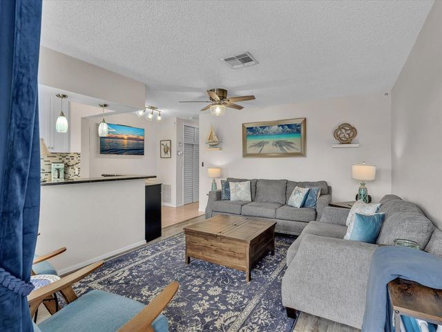 3232 Canal Drive 19, Pompano Beach, FL 33062