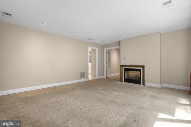 10701 SYCAMORE SPRINGS LN, Great Falls, VA 22066
