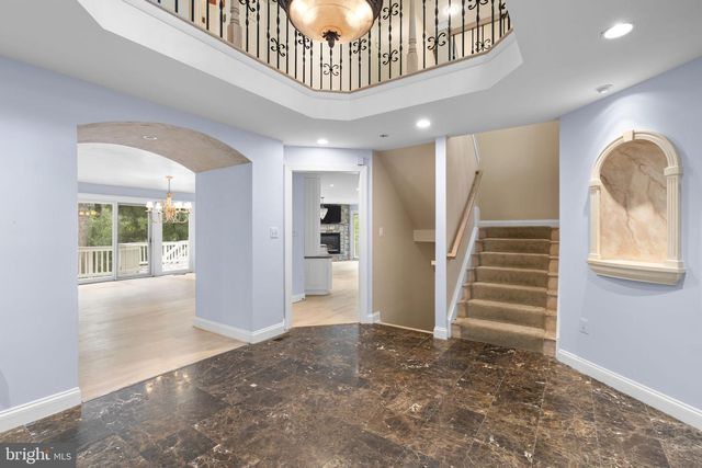 10701 SYCAMORE SPRINGS LN, Great Falls, VA 22066