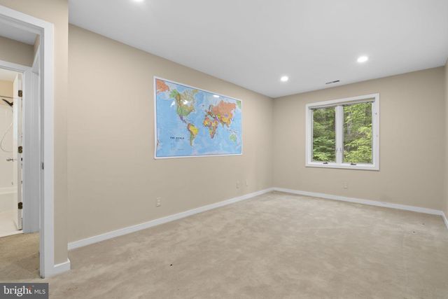 10701 SYCAMORE SPRINGS LN, Great Falls, VA 22066