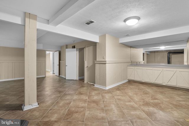 10701 SYCAMORE SPRINGS LN, Great Falls, VA 22066