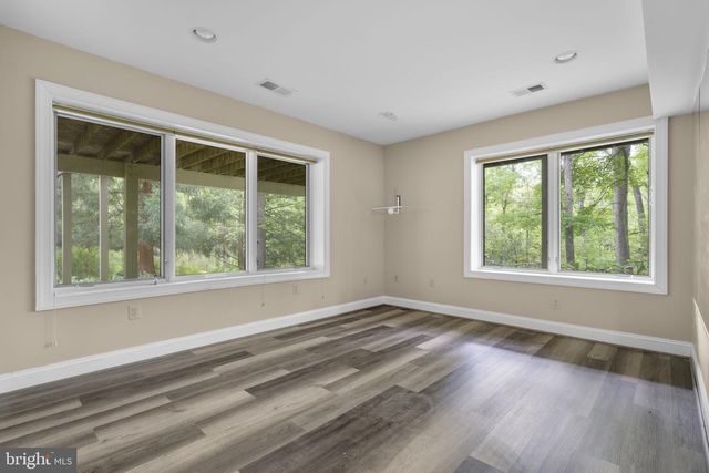 10701 SYCAMORE SPRINGS LN, Great Falls, VA 22066