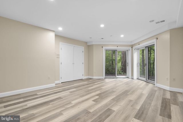 10701 SYCAMORE SPRINGS LN, Great Falls, VA 22066