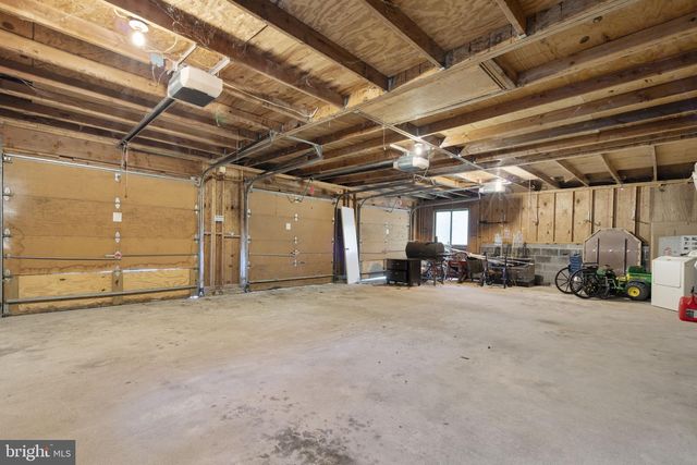 10701 SYCAMORE SPRINGS LN, Great Falls, VA 22066