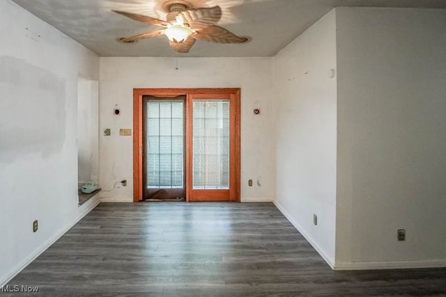 955 Fess Avenue, Akron, OH 44307