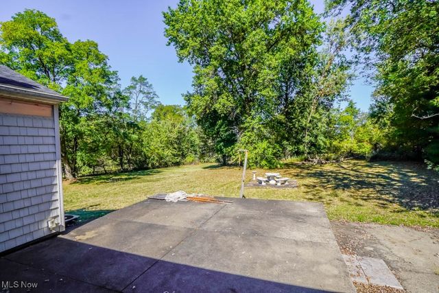 955 Fess Avenue, Akron, OH 44307