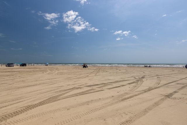 4106 Temprano, Galveston, TX 77554