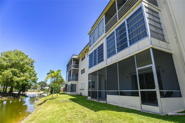 4311 NW 16th St B104, Lauderhill, FL 33313