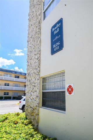 4311 NW 16th St B104, Lauderhill, FL 33313