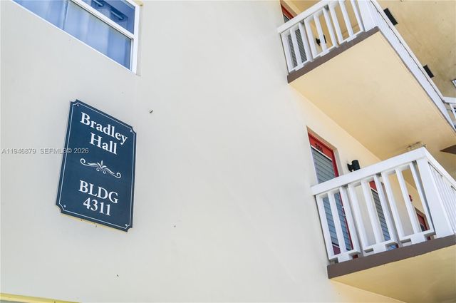 4311 NW 16th St B104, Lauderhill, FL 33313