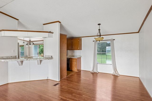 17 Light Ln, Kelso, TN 37348