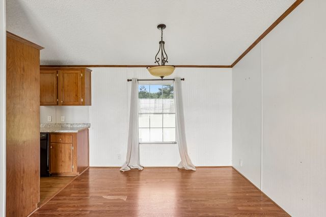 17 Light Ln, Kelso, TN 37348