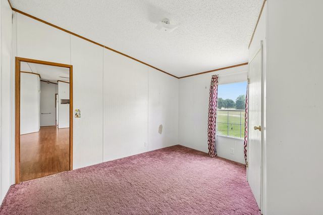 17 Light Ln, Kelso, TN 37348
