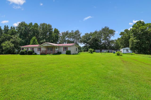 17 Light Ln, Kelso, TN 37348