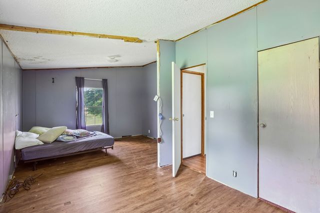 17 Light Ln, Kelso, TN 37348