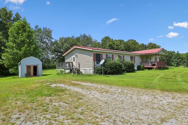17 Light Ln, Kelso, TN 37348