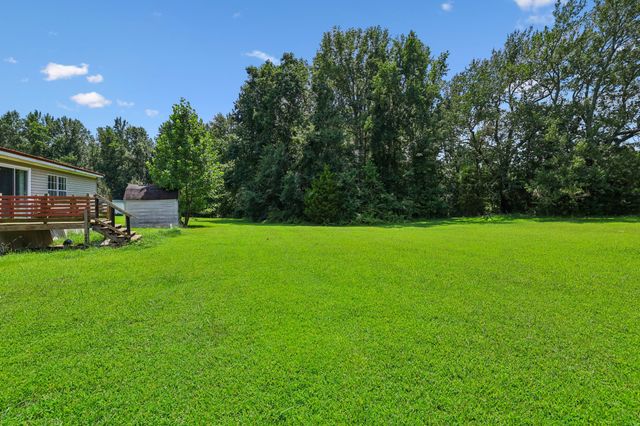 17 Light Ln, Kelso, TN 37348