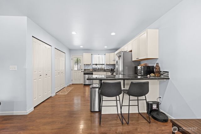 100 NE Galley Way, Belfair, WA 98528