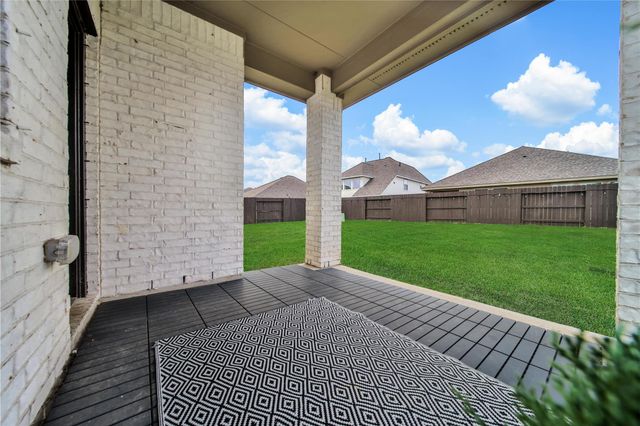 7735 Wrightwood Drive, Pasadena, TX 77505