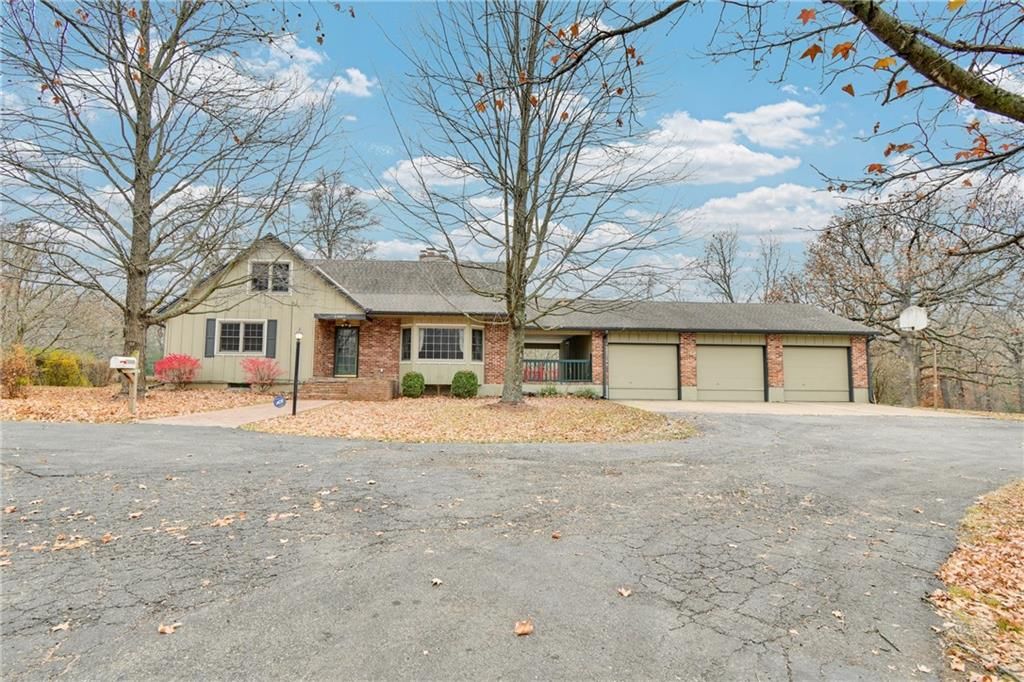 23005 E State Route 58 Highway, Pleasant Hill, MO 64080