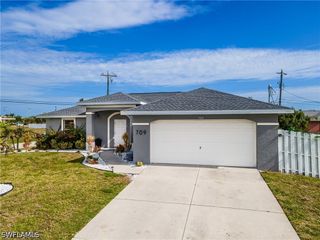 709 SW 27th ST, Cape Coral, FL 33914