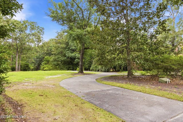 813 Gull Point Road, Wilmington, NC 28405