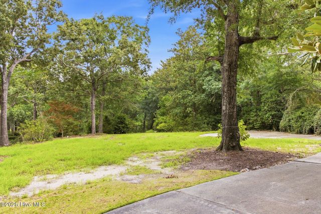 813 Gull Point Road, Wilmington, NC 28405
