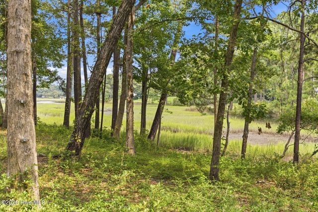 813 Gull Point Road, Wilmington, NC 28405