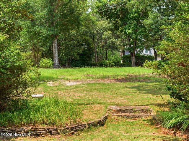 813 Gull Point Road, Wilmington, NC 28405
