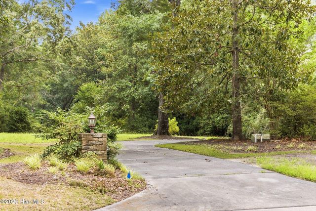 813 Gull Point Road, Wilmington, NC 28405