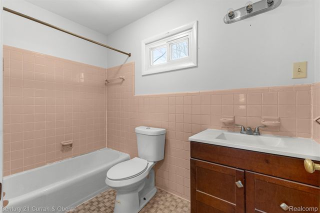 19497 INKSTER Road, Brownstown Charter Township, MI 48174