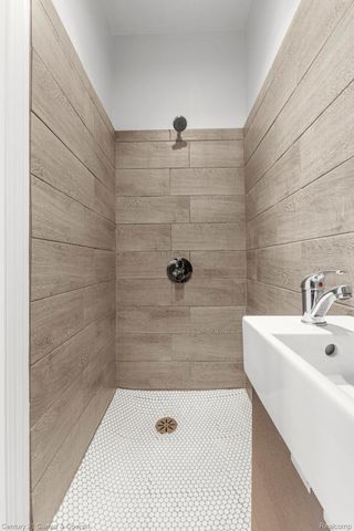 19497 INKSTER Road, Brownstown Charter Township, MI 48174