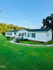 1002 Dennys Store Road, Roxboro, NC 27574