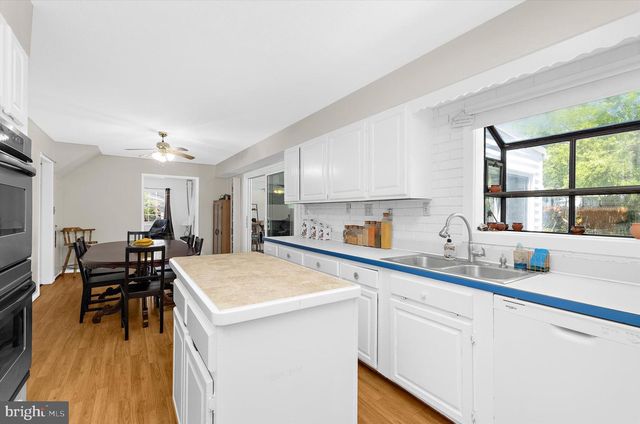 12112 FAITH LN, Bowie, MD 20715