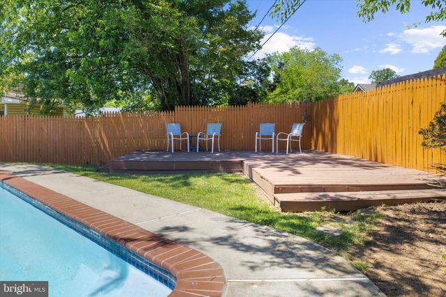 12112 FAITH LN, Bowie, MD 20715