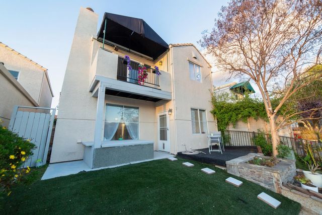 9193 E Laguna Way, Elk Grove, CA 95758