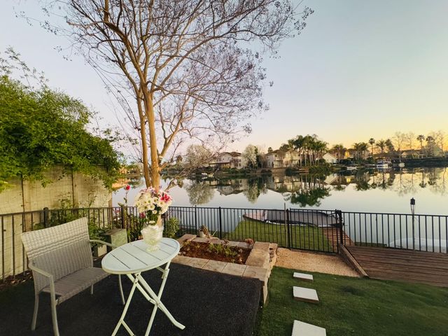 9193 E Laguna Way, Elk Grove, CA 95758
